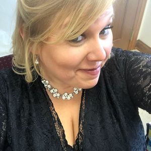 Meet your Posher, Toni